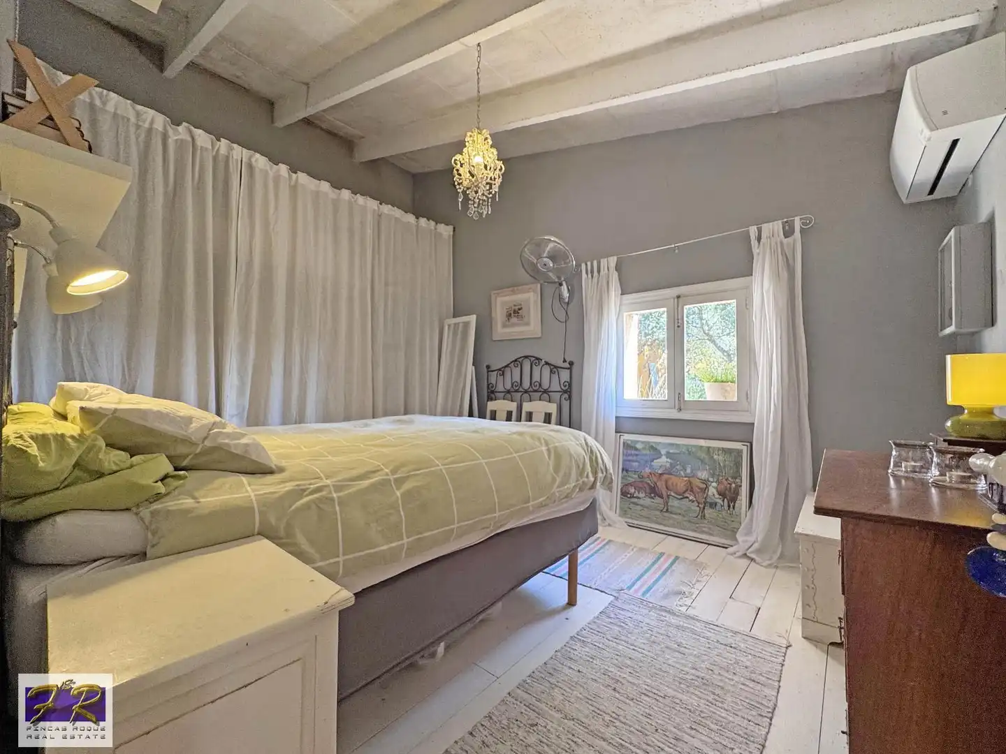 Habitación de Finca rústica en venta en Búger con Aire acondicionado, Terraza y Trastero