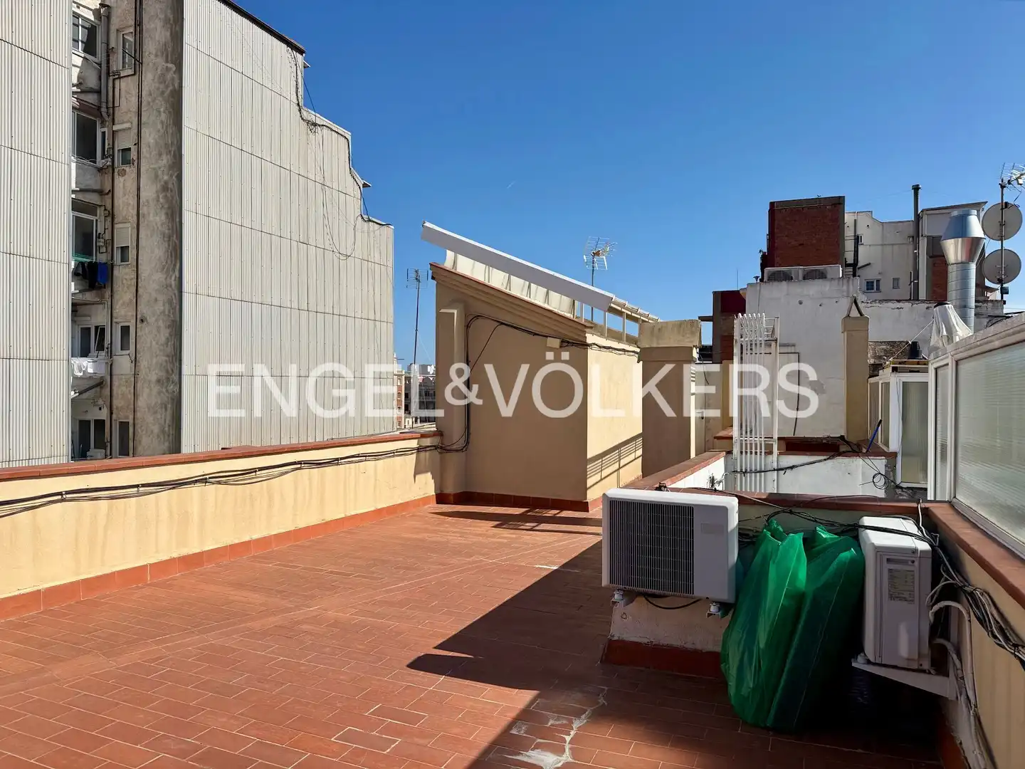 Terrace of Flat for rent in Barcelona  with Air Conditioner, Heating and Parquet flooring