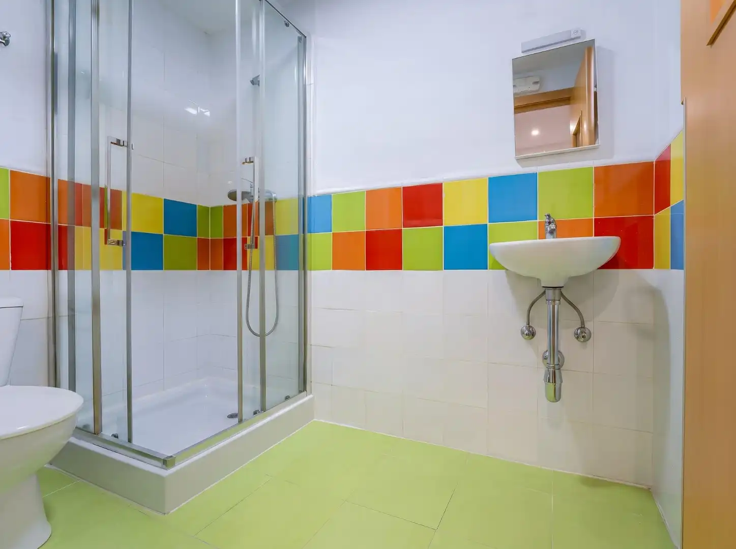 Bathroom of Houses for sale in Tomares  with Air Conditioner, Private garden and Terrace