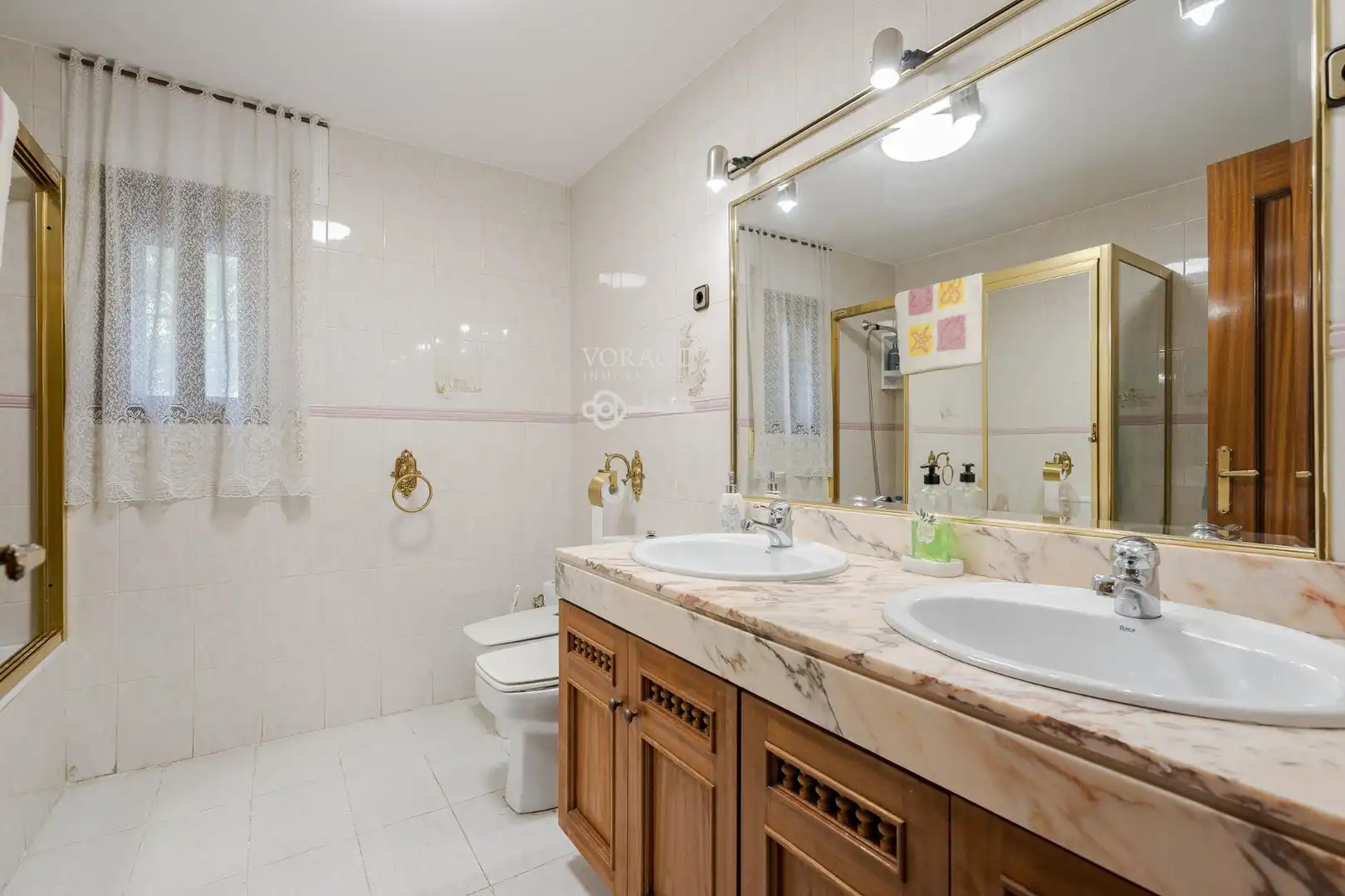Baño de Casa o chalet en venta en Villalbilla con Aire acondicionado, Piscina y Jacuzzi