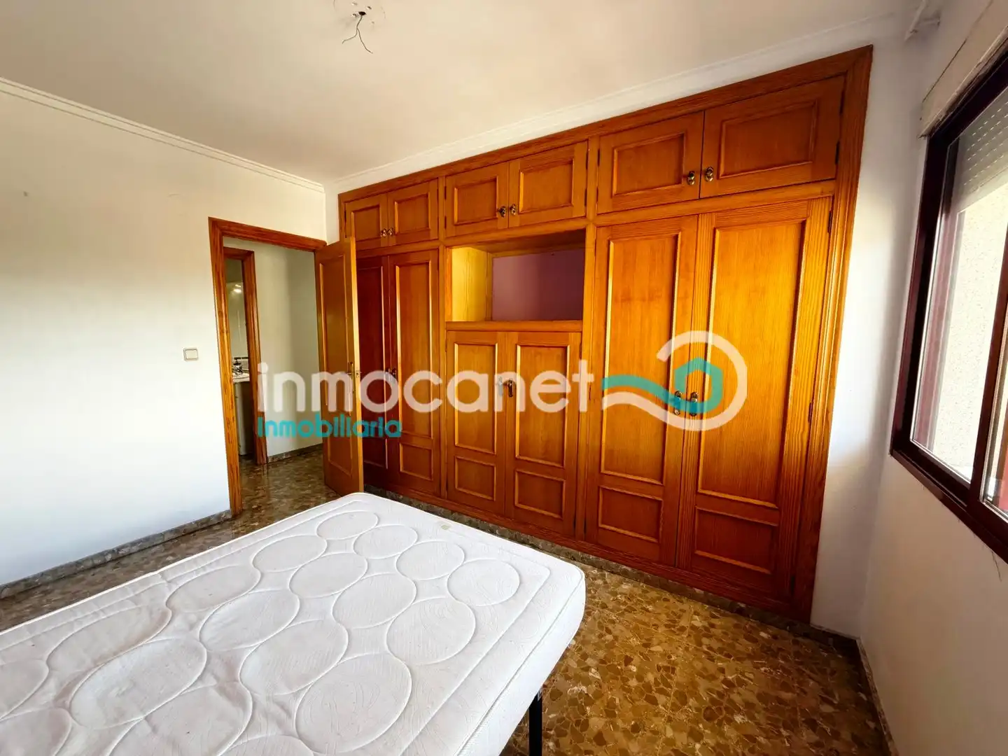 Habitación de Apartamento en venta en Oliva con Balcón