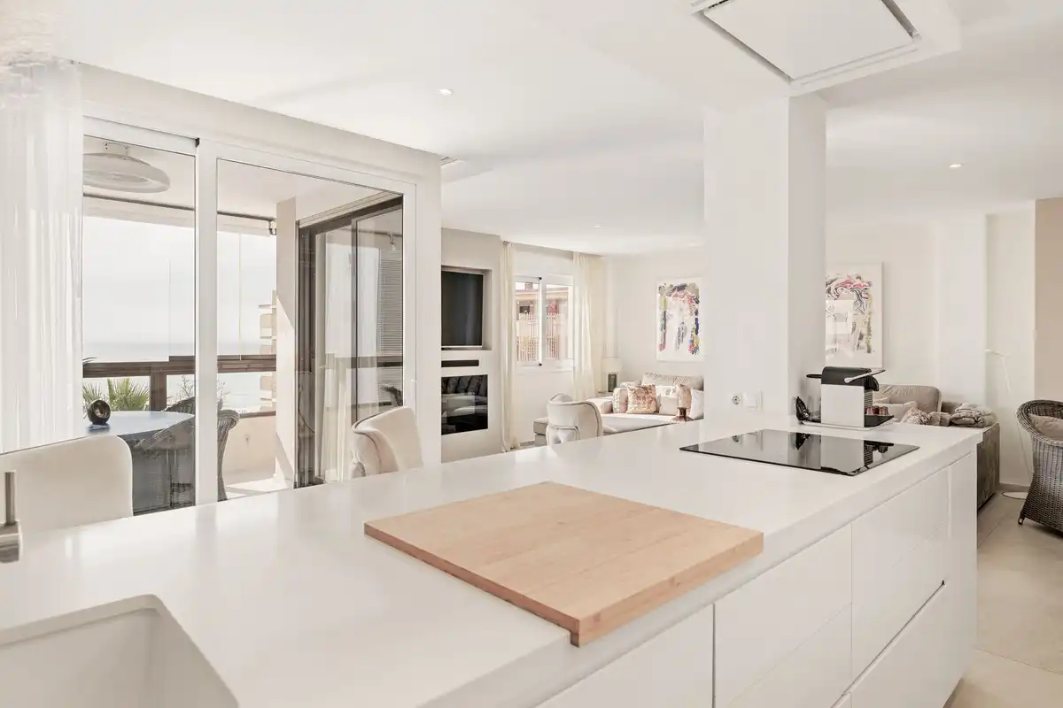 Cocina de Apartamento en venta en Torremolinos con Aire acondicionado, Amueblado y Piscina comunitaria