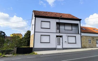 Vista exterior de Casa adosada en venda en Porto do Son amb Calefacció i Balcó