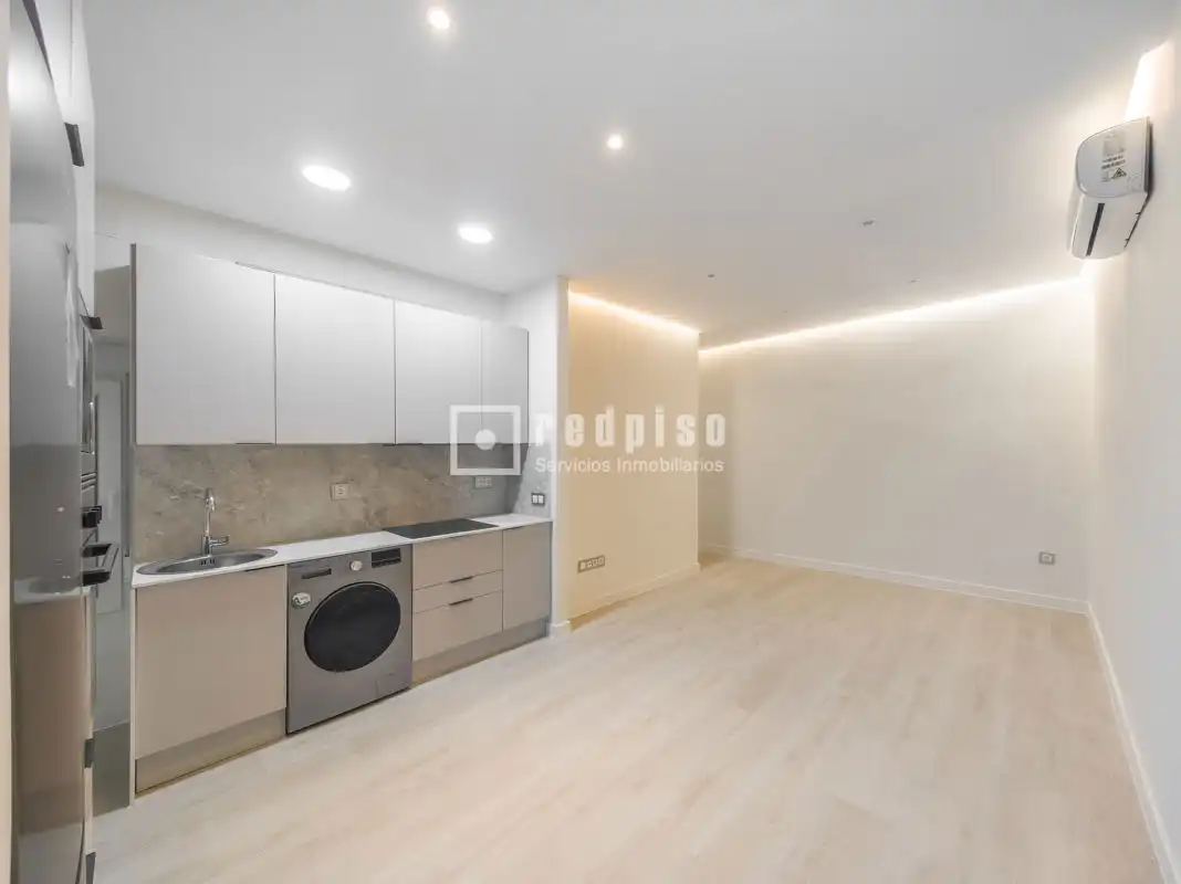 Piso con ascensor en venta en del Doctor Esquerdo, imagen 3