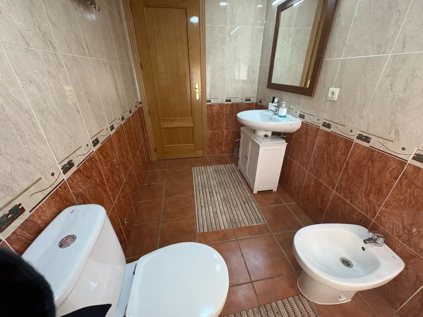 Bathroom of Houses for sale in El Viso de San Juan  with Air Conditioner, Private garden and Parquet flooring