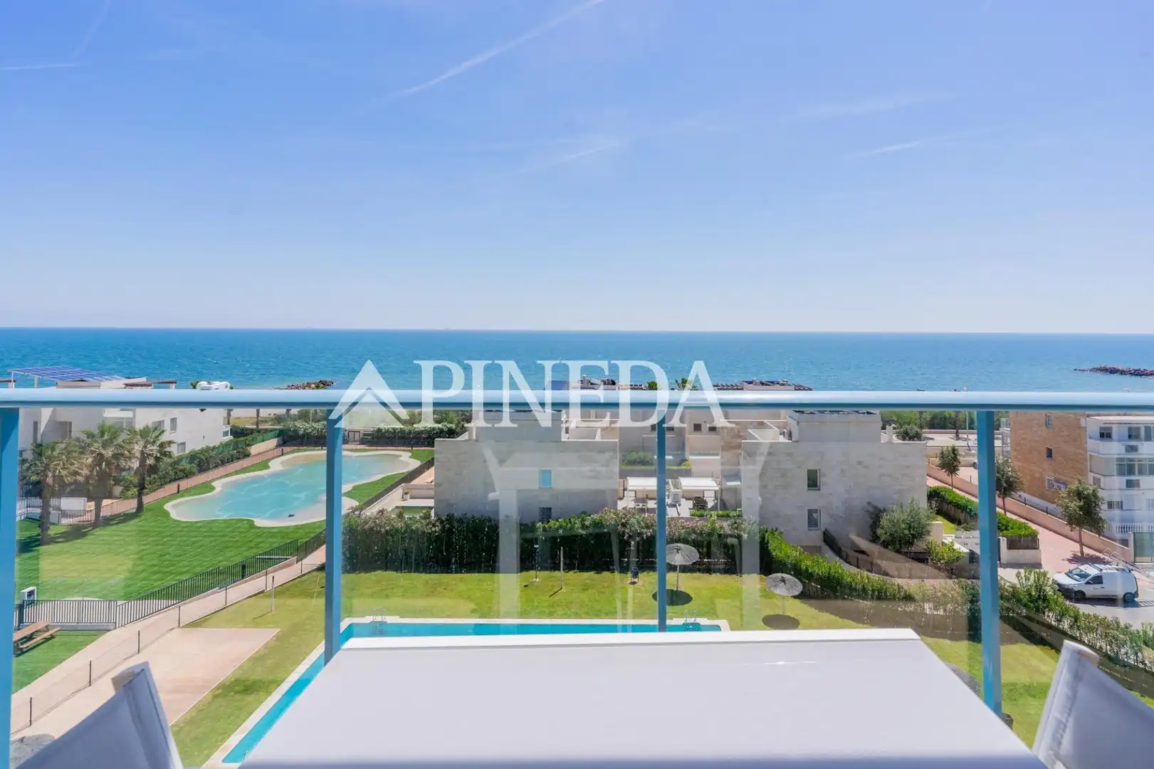 Apartamento con piscina en venta en Avenida Avenida Tramuntana