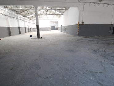 Nau industrial de lloguer a Carrer de Watt