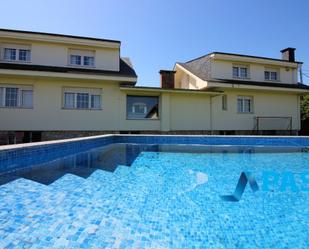 Piscina de Casa o xalet en venda en Santander amb Calefacció, Jardí privat i Terrassa
