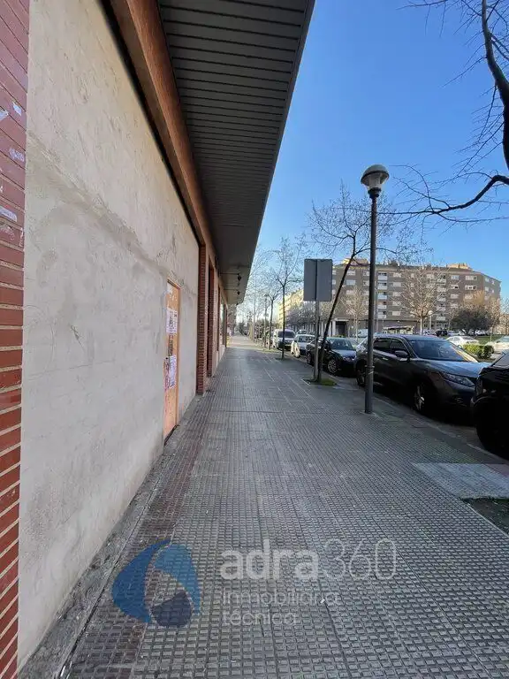 Business premises for sale in San Adrián, imagen 2