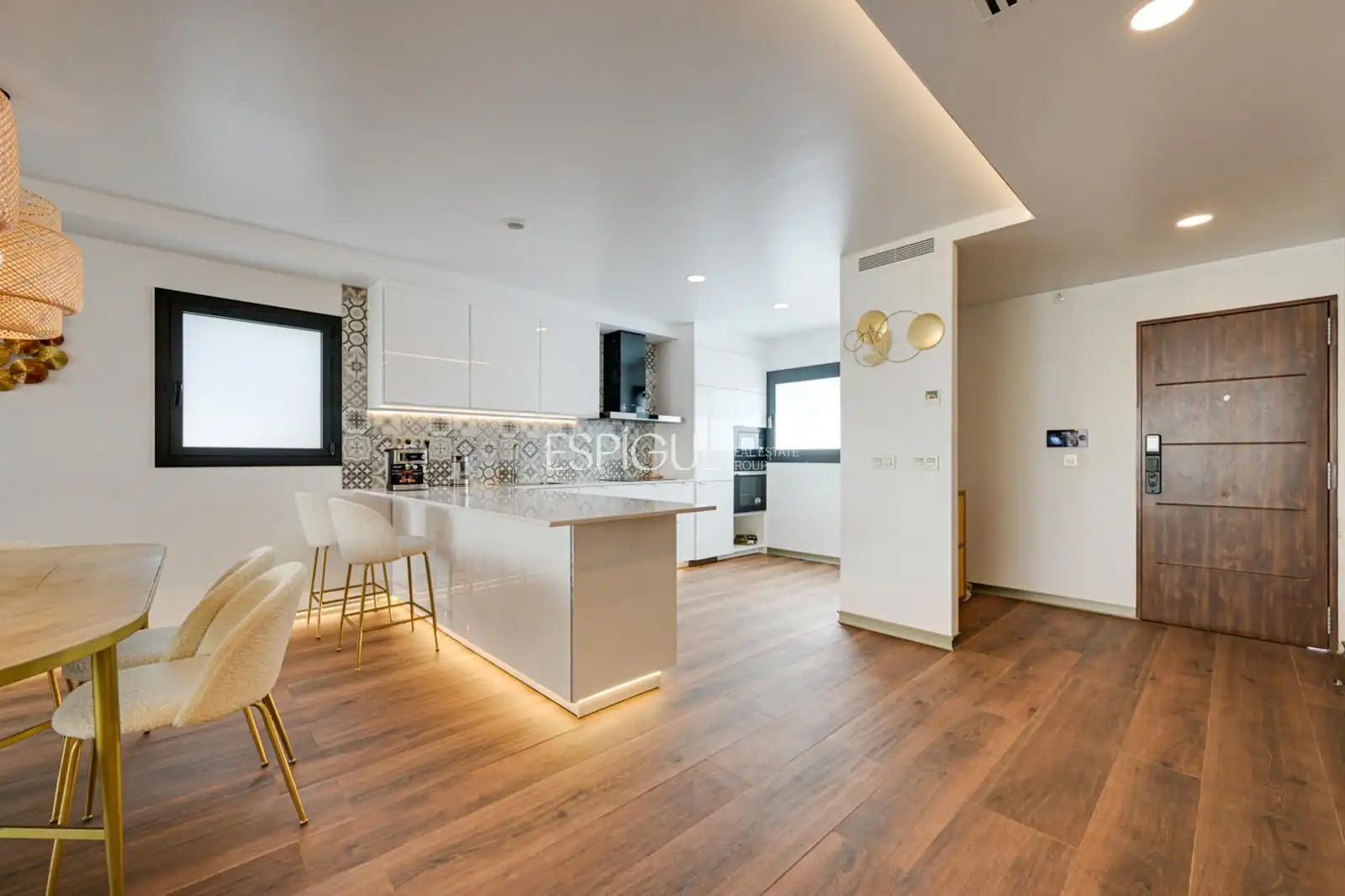 Reihenhaus mit Garten zum Verkauf in 8 de Març, imagen 5