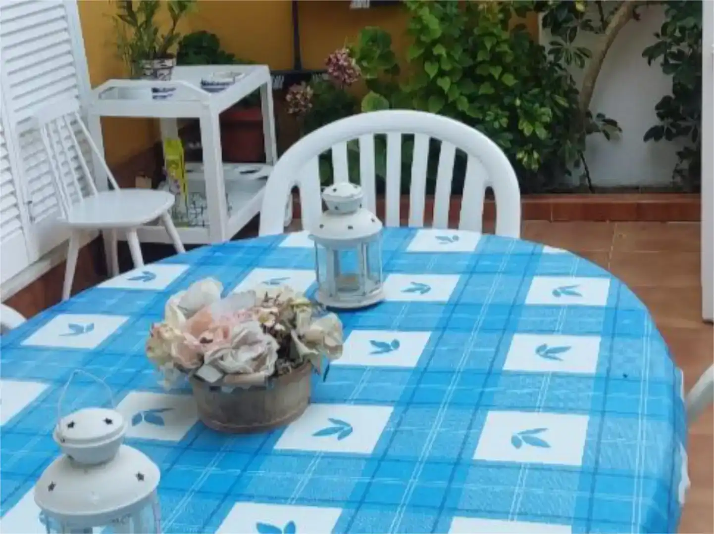 Piso de alquiler en Rota con Jardín privado, Piscina y Amueblado