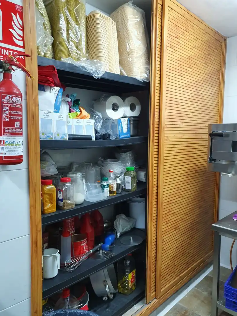 Local comercial en venta en El Pópulo - Santa María, imagen 2