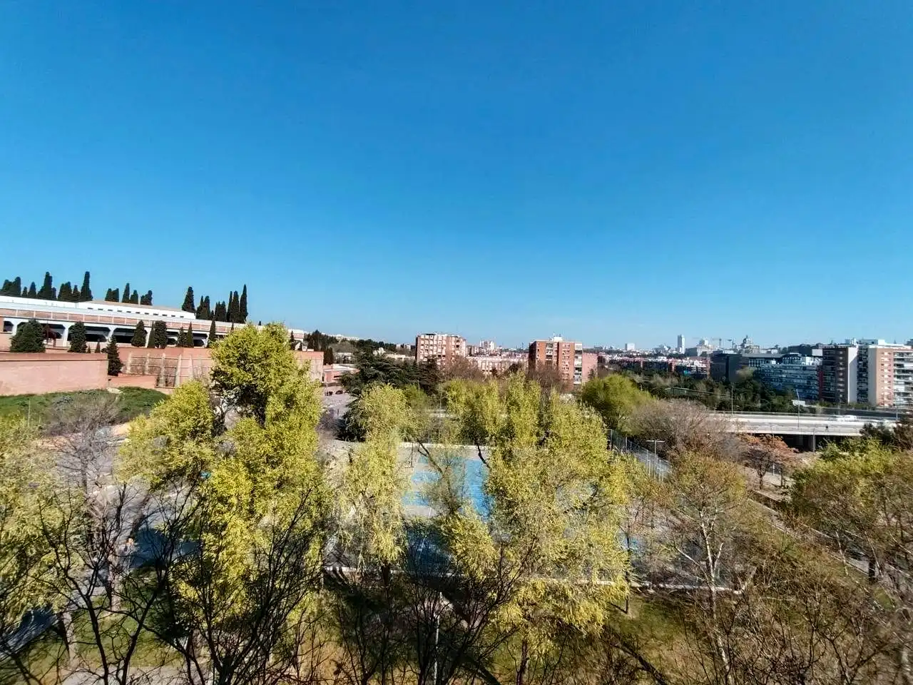 Vista exterior de Piso en venta en Madrid con Calefacción, Terraza y Amueblado