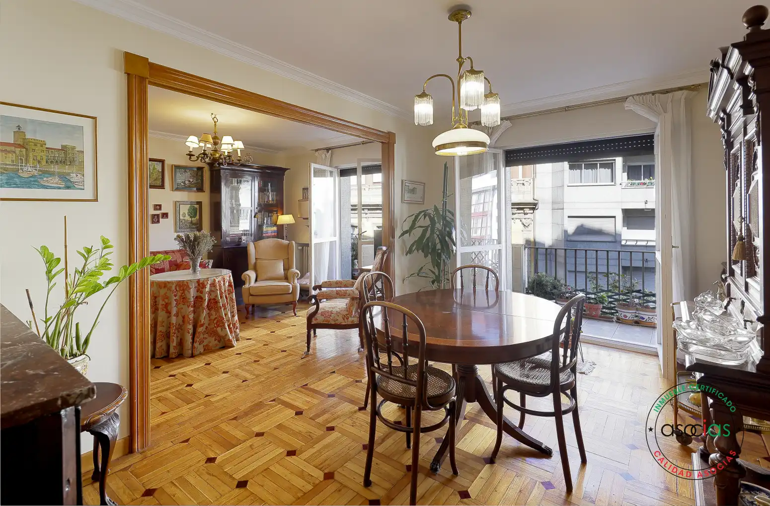 Comedor de Piso en venta en Gijón  con Calefacción, Parquet y Terraza