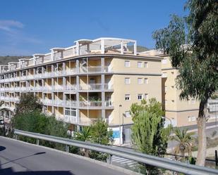 Vista exterior de Àtic en venda en El Campello amb Calefacció, Terrassa i Piscina comunitària