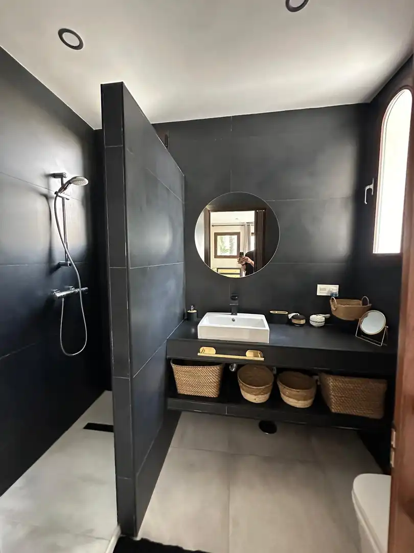 Baño de Casa o chalet de alquiler en Salobreña con Aire acondicionado, Jardín privado y Parquet