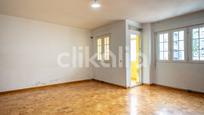 Sala d'estar de Pis en venda en Coslada amb Terrassa