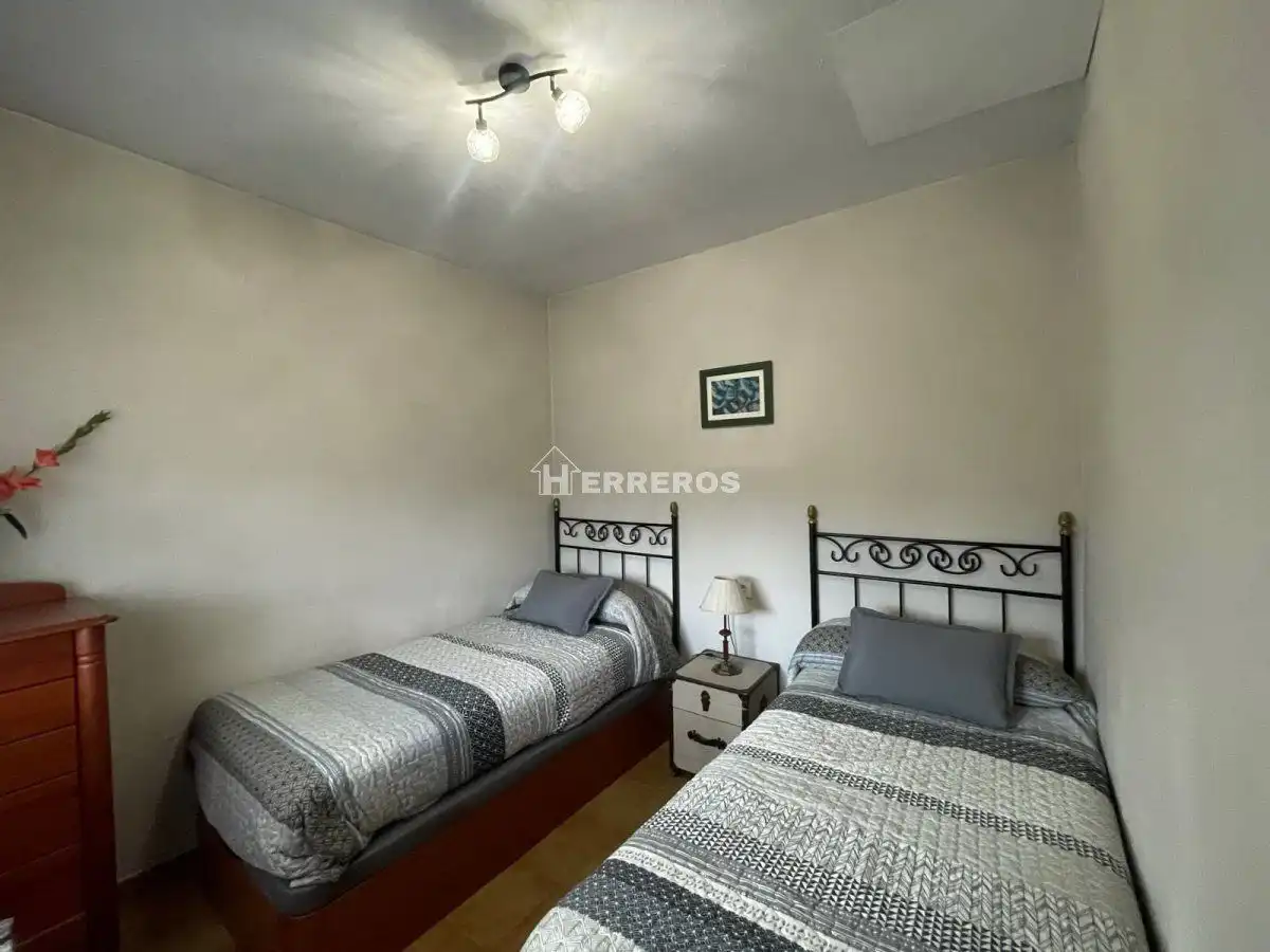 Bedroom of Houses for sale in Entrena, La Rioja