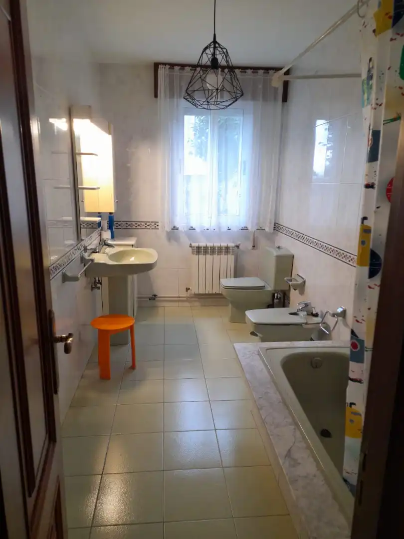 Bany de Casa o xalet en venda en Mugardos amb Calefacció, Jardí privat i Terrassa