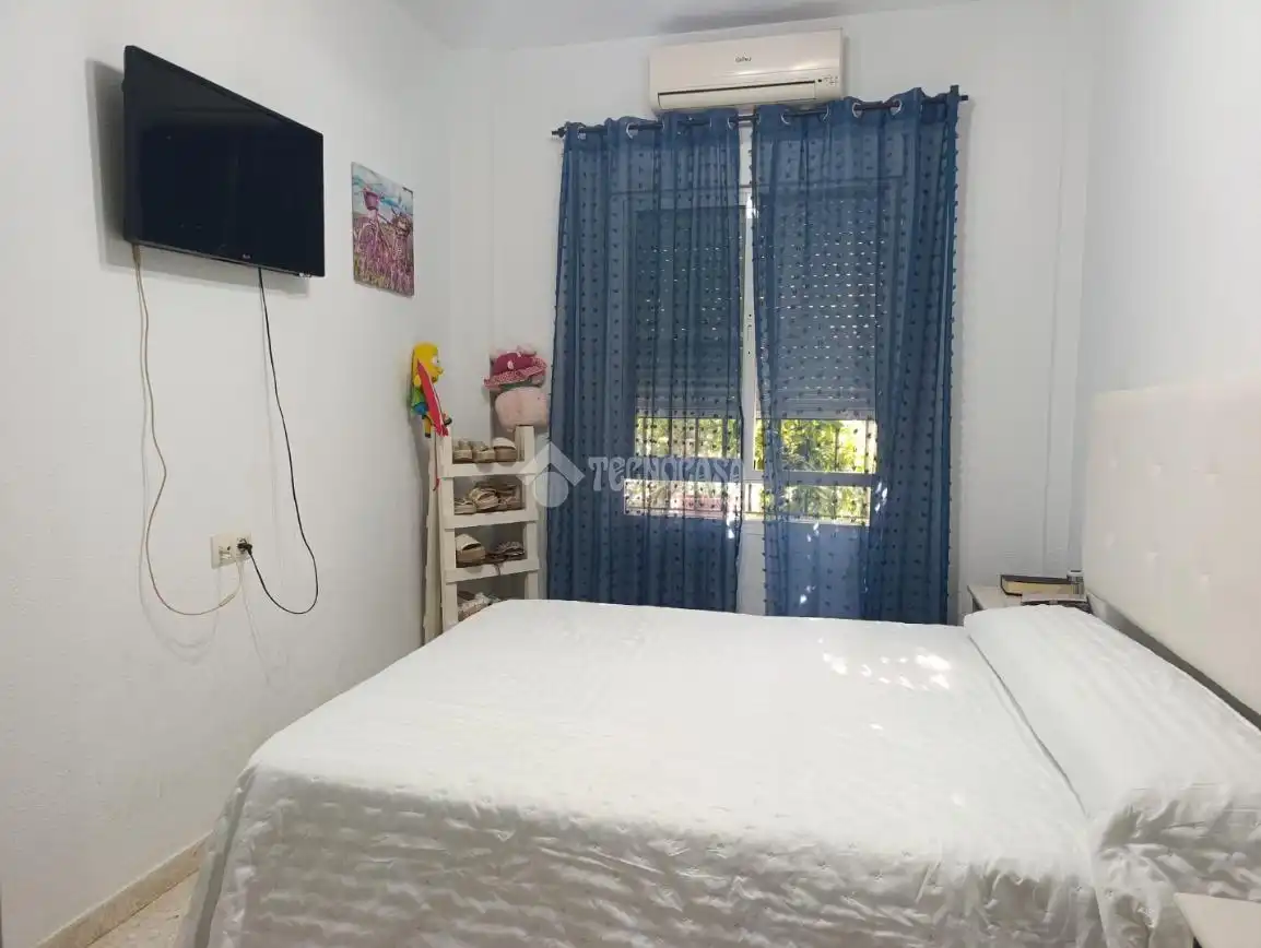 Habitación de Dúplex en venta en Valverde de Leganés con Aire acondicionado y Balcón