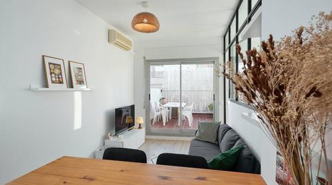 Photo 2 of Flat to rent in Carrer de Ruiz de Padrón, El Camp de l'Arpa del Clot, Barcelona