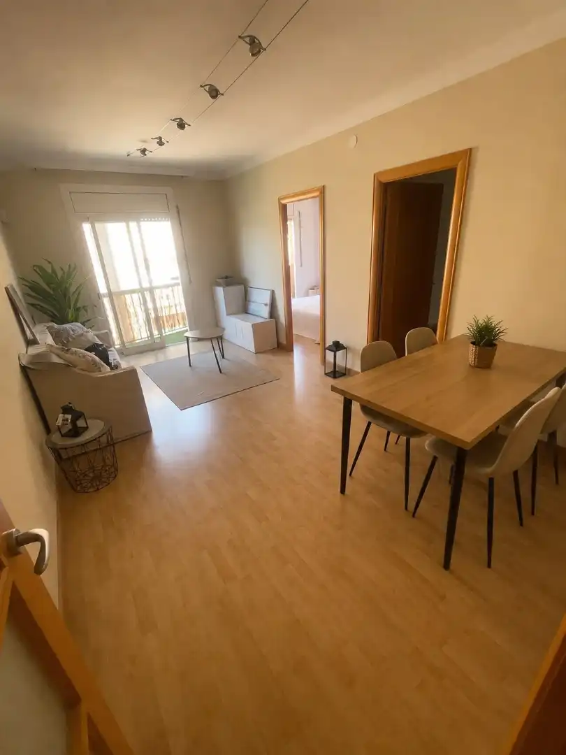 Außenansicht von Wohnung zum Verkauf in Rubí mit Heizung, Ofen und Balkon