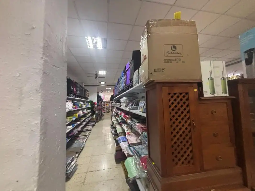 Business premises for sale in Av. Vivar Téllez, imagen 6