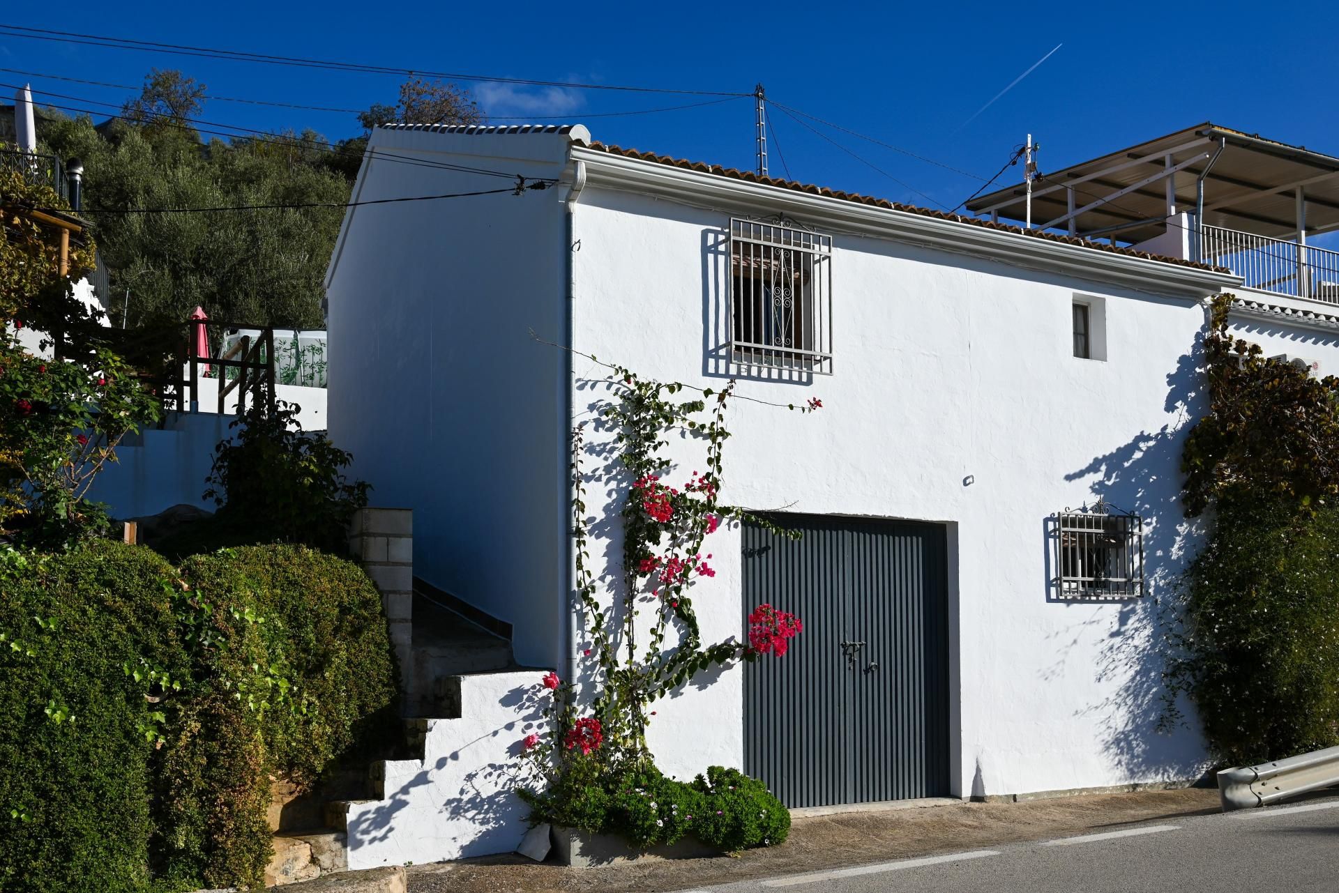 Exterior view of Country house for sale in Villanueva de Algaidas  with Heating, Terrace and Balcony