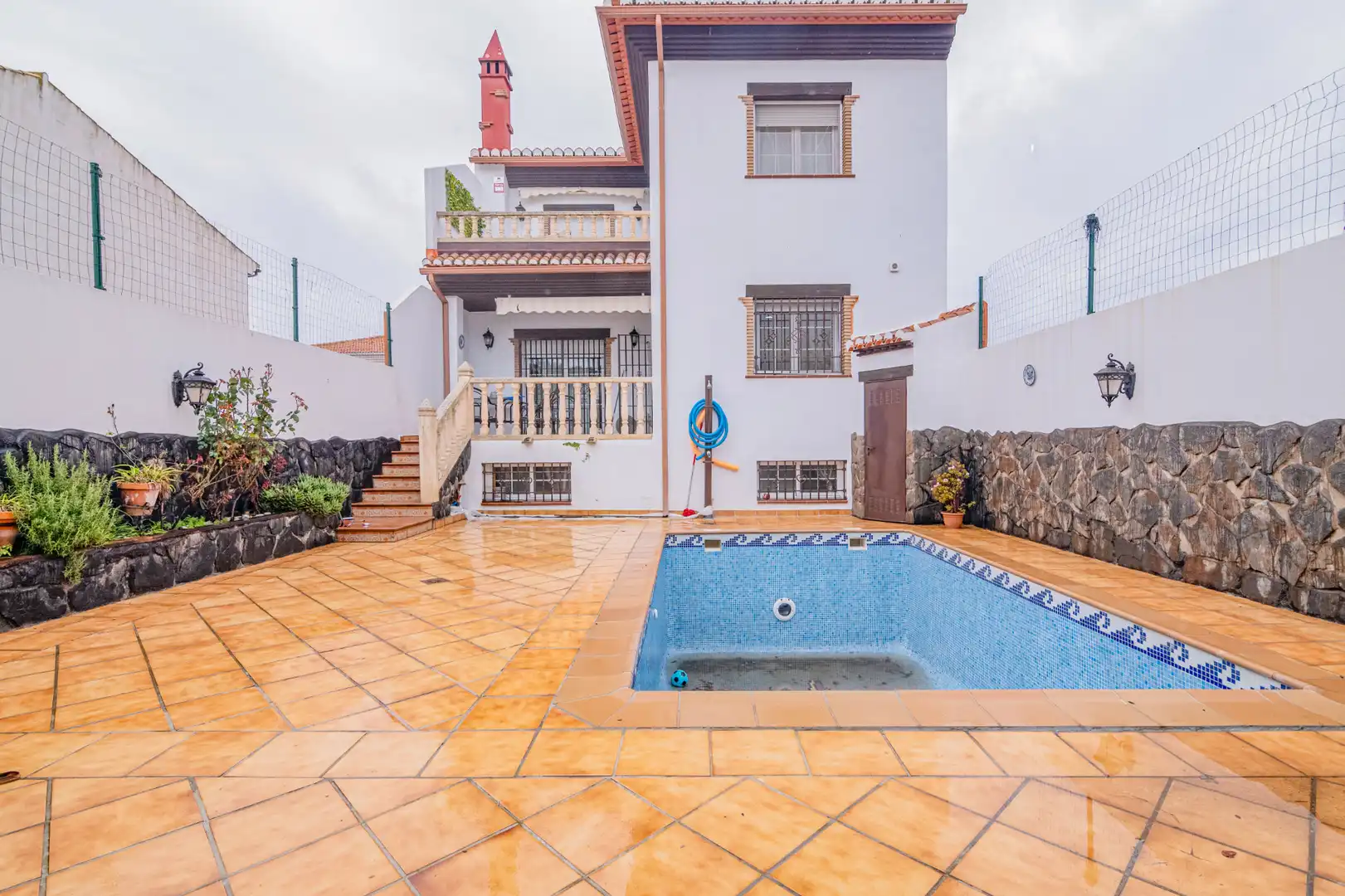 Chalet en venta en Calle Almendro, imagen 2