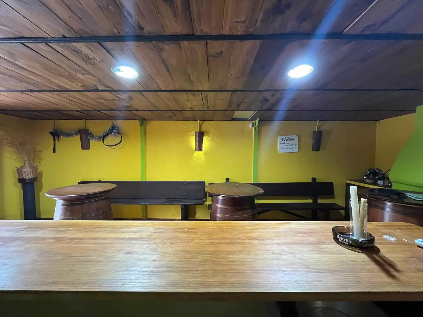 Local en venta en Santibáñez de Valcorba con Amueblado