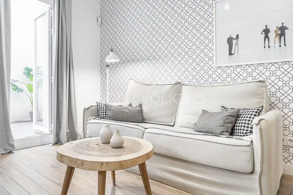 Sala d'estar de Apartament de lloguer en Madrid amb Aire condicionat, Calefacció i Moblat