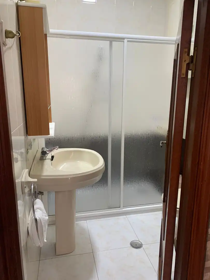 Bany de Casa o xalet en venda en Fisterra amb Moblat, Forn i Rentadora