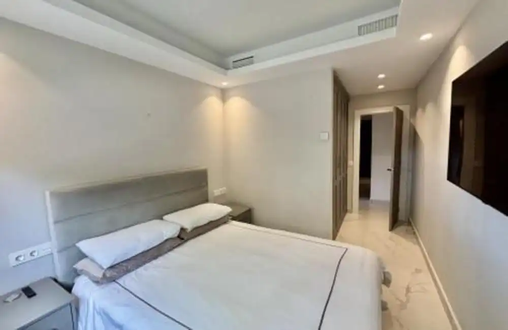 Dormitori de Apartament de lloguer en Marbella amb Aire condicionat, Calefacció i Terrassa