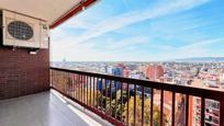 Exterior view of Attic for sale in L'Hospitalet de Llobregat  with Air Conditioner, Heating and Parquet flooring