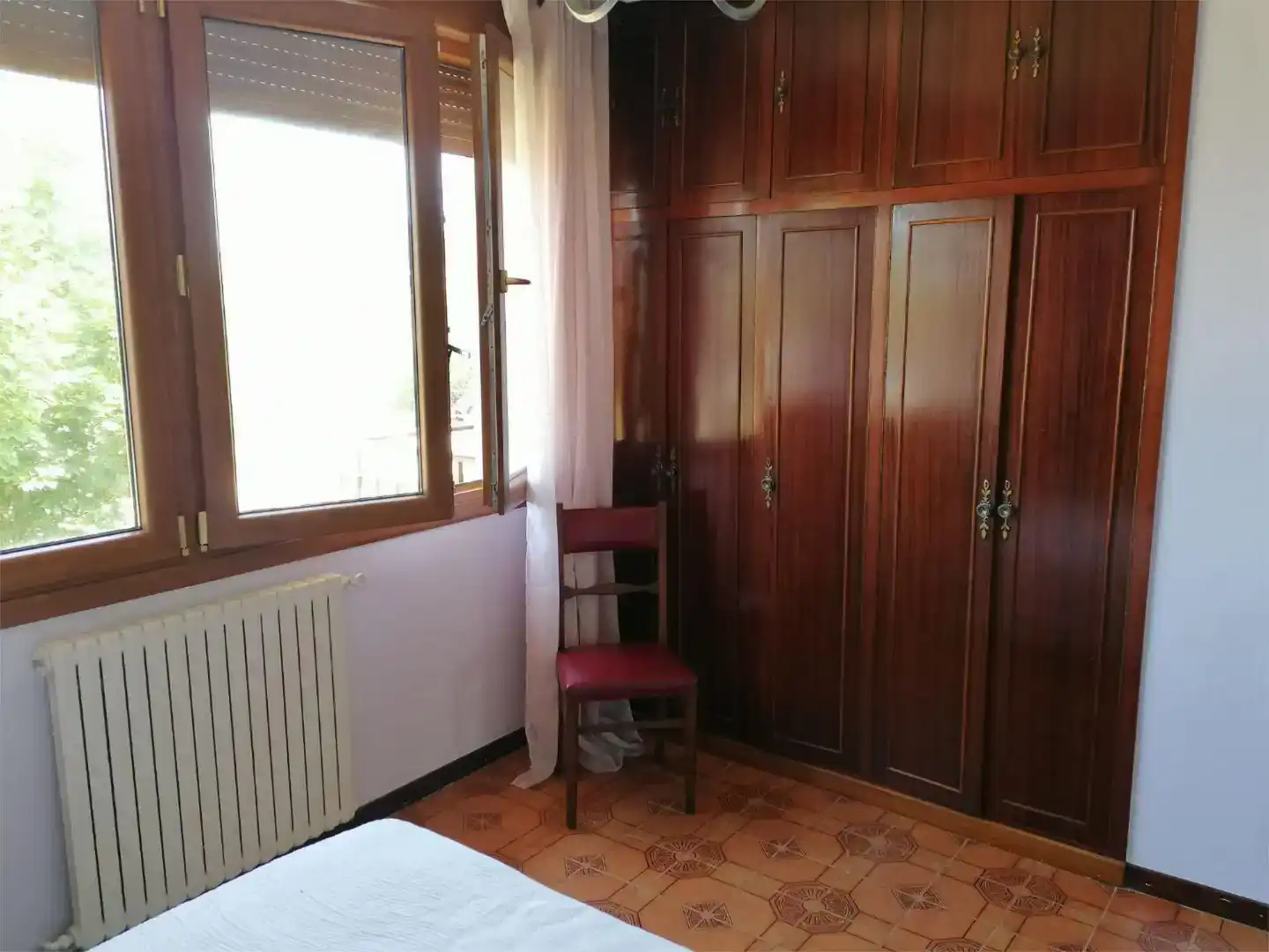 Habitación de Casa o chalet en venta en Santoña con Balcón