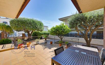 Jardí de Casa o xalet en venda en Pineda de Mar amb Calefacció, Jardí privat i Terrassa