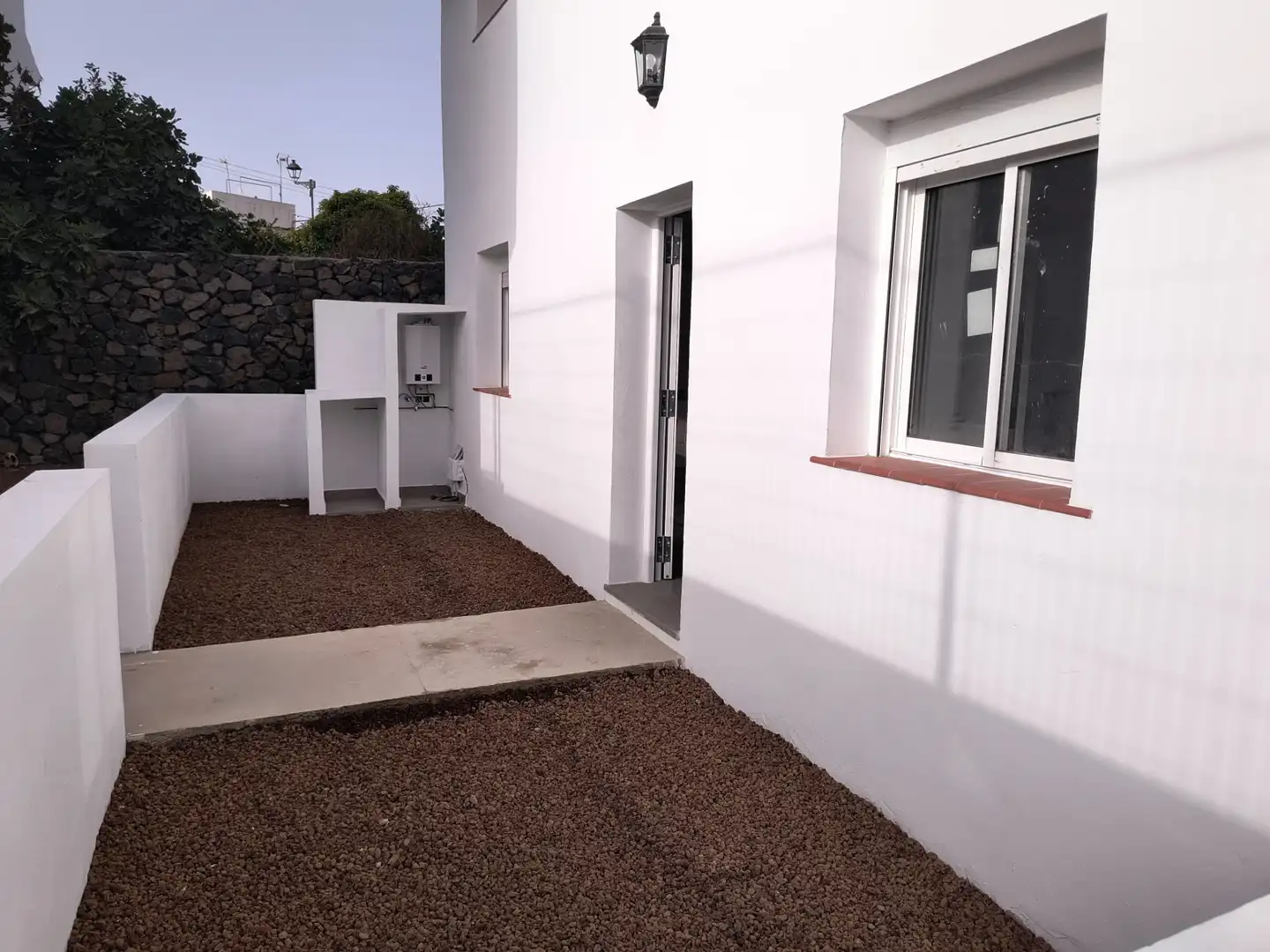 Vista exterior de Casa adosada de alquiler en La Matanza de Acentejo con Jardín privado, Terraza y Microondas
