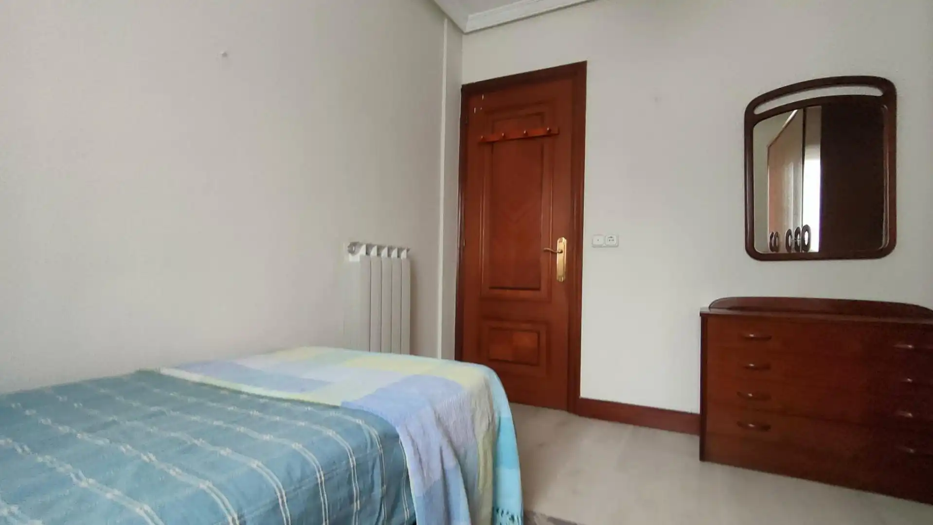 Habitación de Piso de alquiler en Donostia - San Sebastián  con Calefacción y Balcón