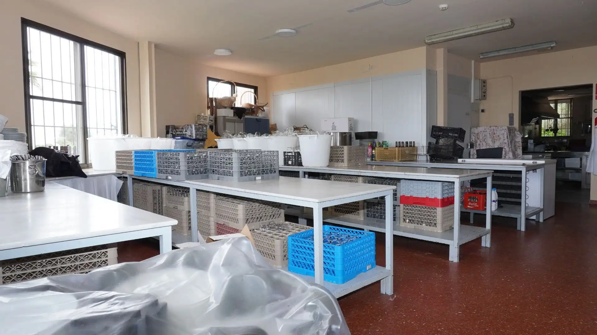 Küche von Fabrikhallen zum Verkauf in Motril