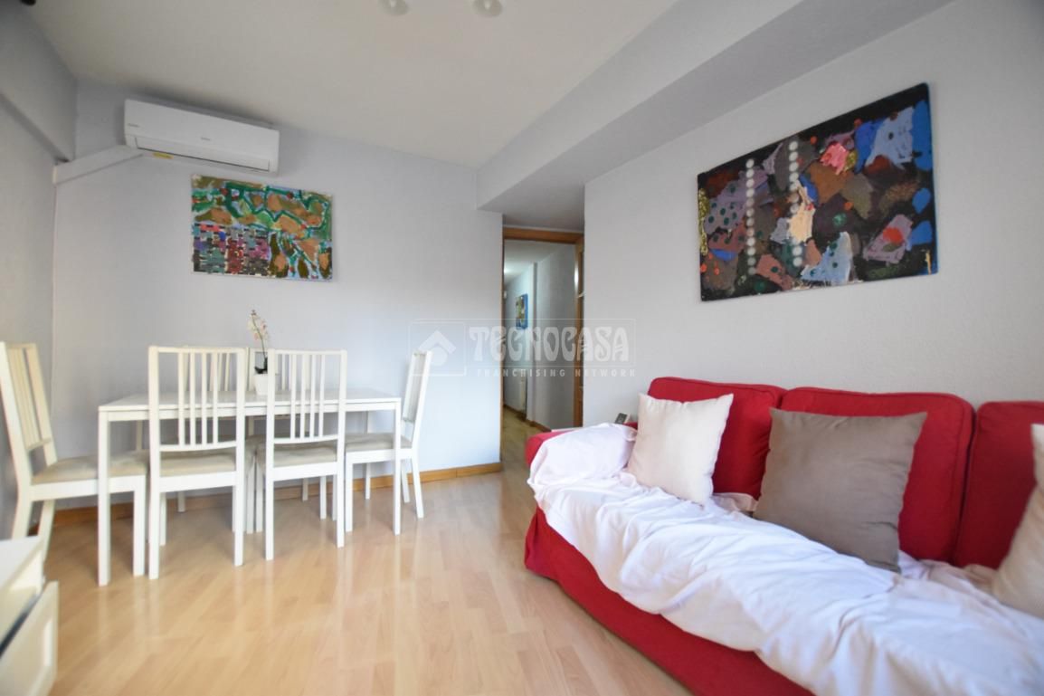 Living room of Flat for sale in  Madrid Capital  with Air Conditioner