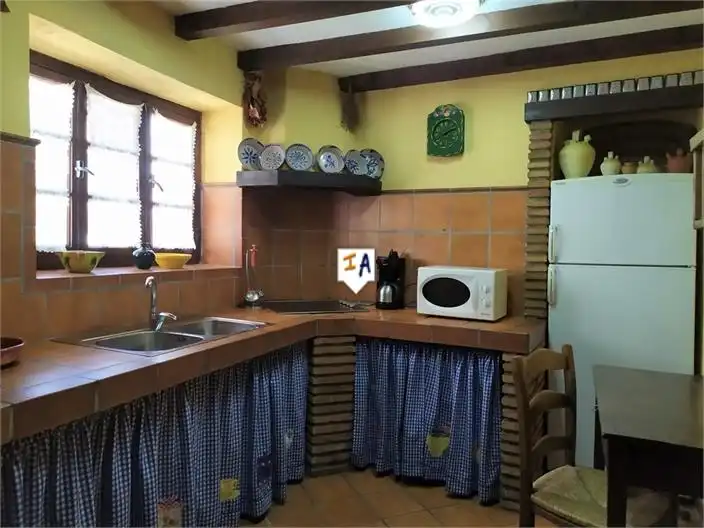 Cuina de Casa adosada en venda en Alfarnatejo amb Terrassa i Traster