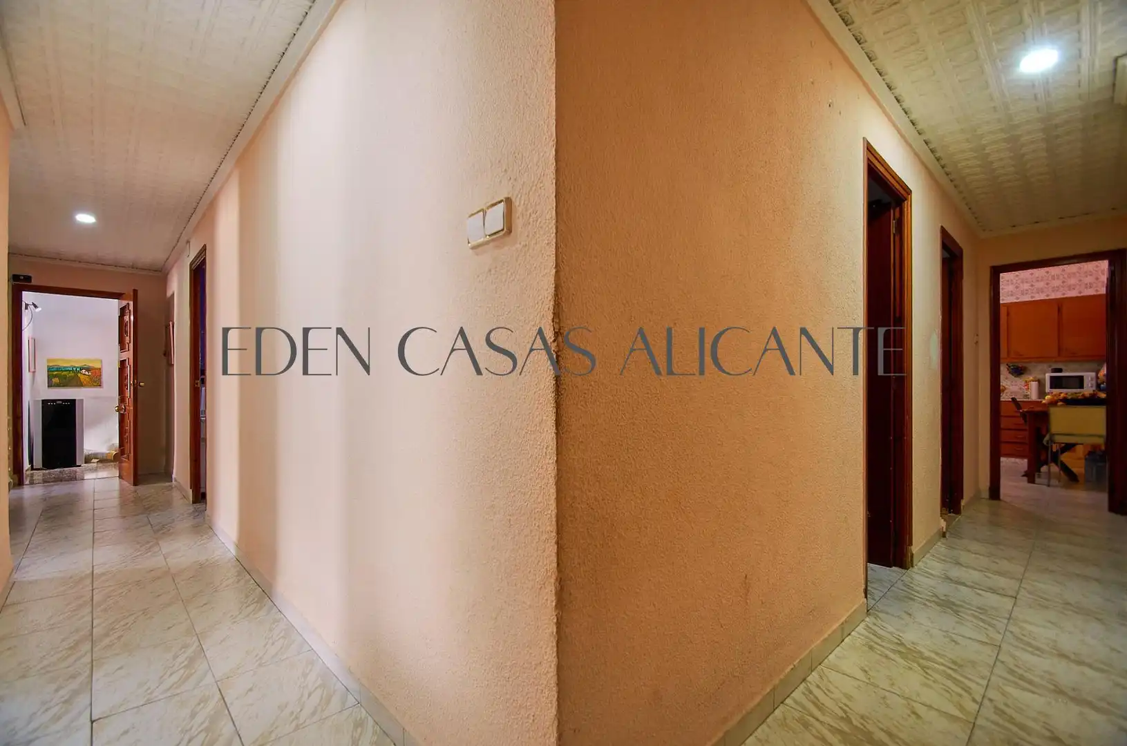 Casa adosada en venda en El Campello amb Jardí privat, Terrassa i Traster