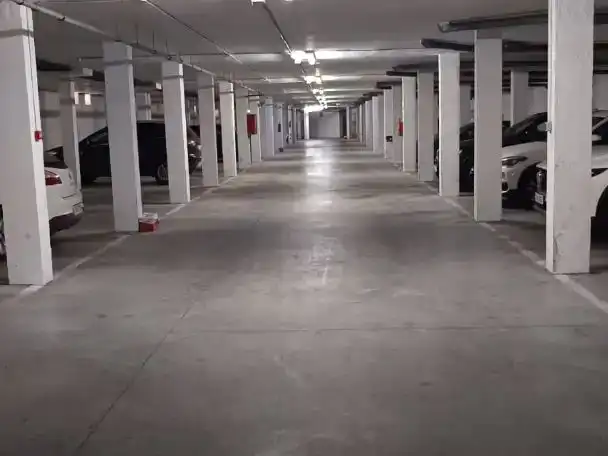 Parking de Dúplex de alquiler en Garrucha con Aire acondicionado, Piscina y Amueblado