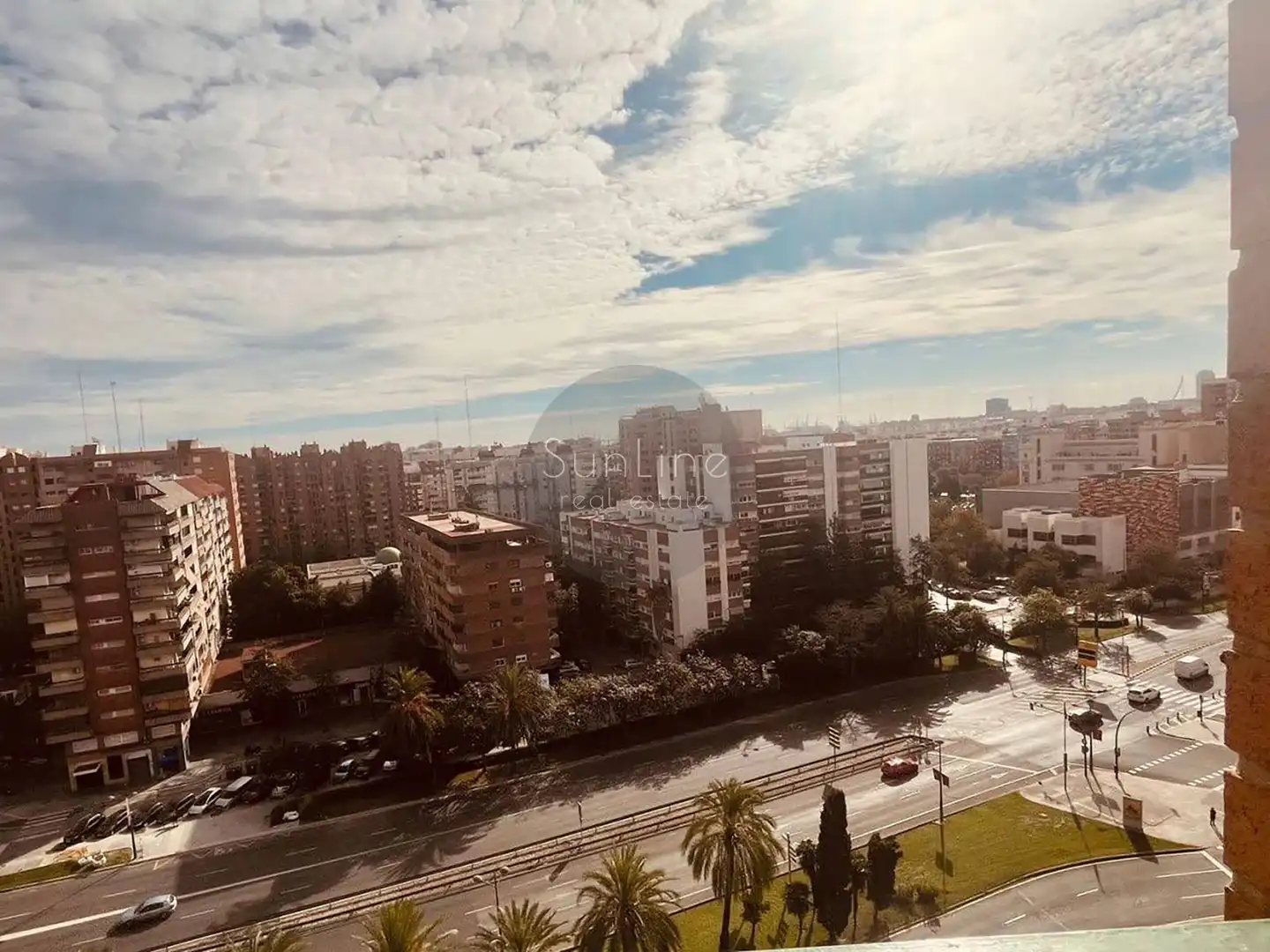 Exterior view of Flat for rent in Valencia  with Balcony and Pets allowed