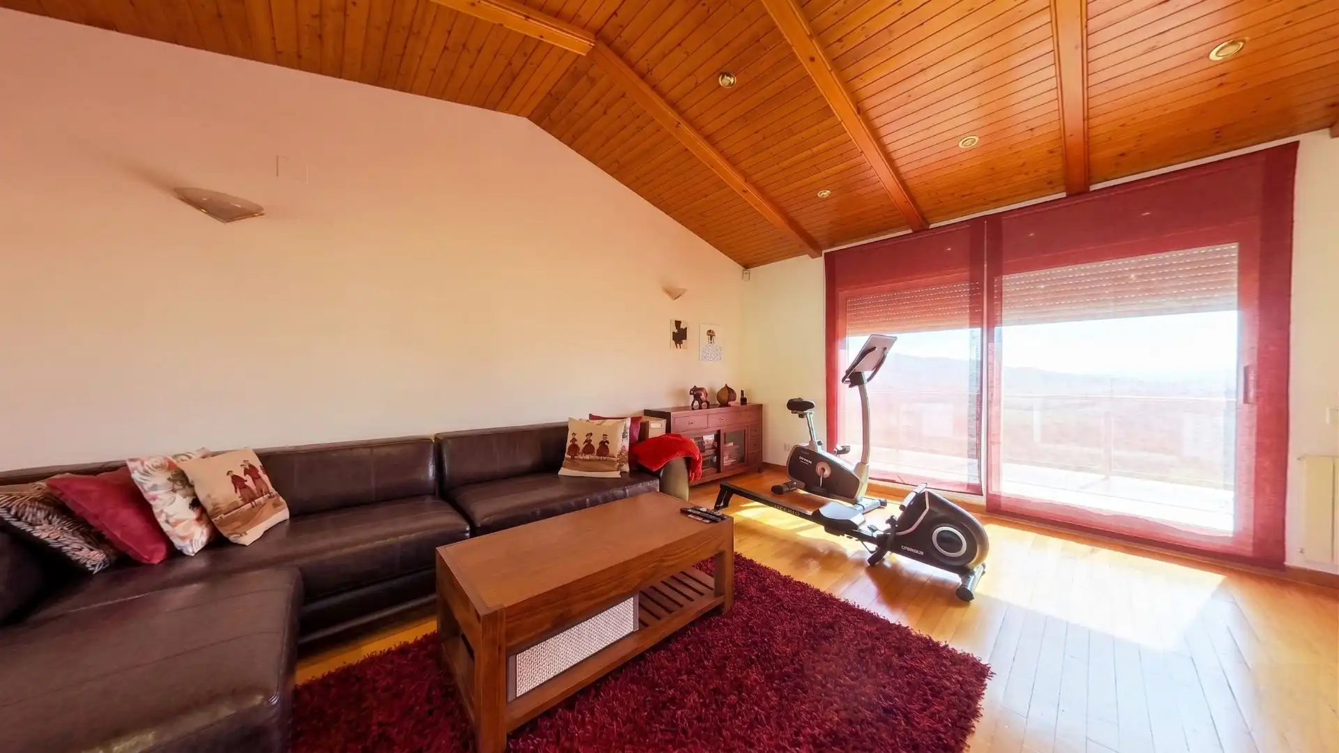 Living room of Houses for sale in Sant Feliu de Llobregat  with Air Conditioner, Heating and Private garden