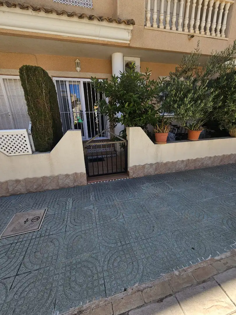 Jardín de Casa adosada en venta en Los Alcázares con Terraza, Amueblado y Horno