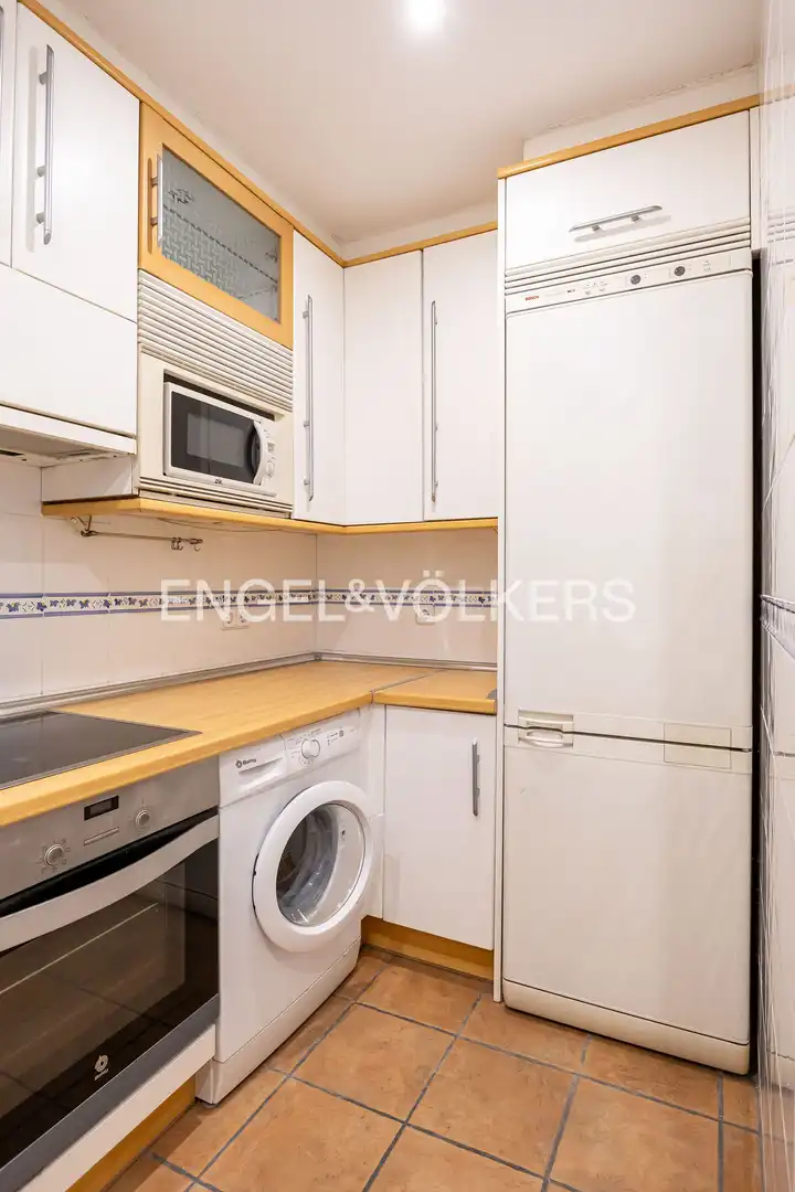 Kitchen of Flat for sale in Madrid  with Air Conditioner, Heating and Balcony