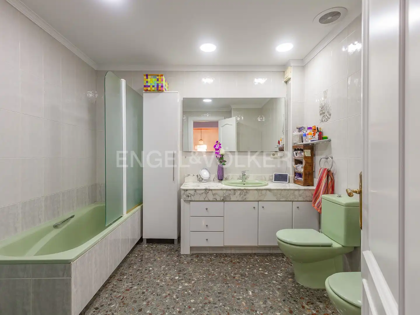 Baño de Casa adosada en venta en Pineda de Mar con Aire acondicionado, Calefacción y Terraza