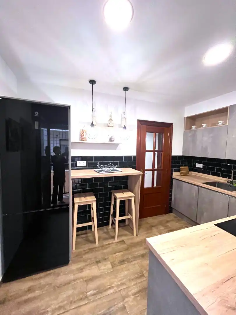 Cocina de Planta baja en venta en Castro-Urdiales con Calefacción, Jardín privado y Parquet