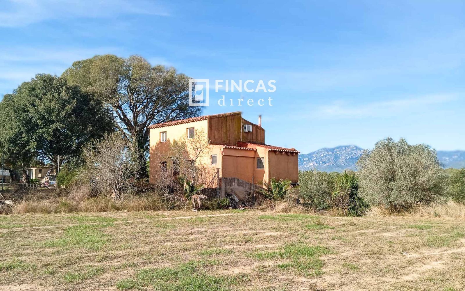 Country house for sale in Tortosa  with Air Conditioner, Terrace and Storage room